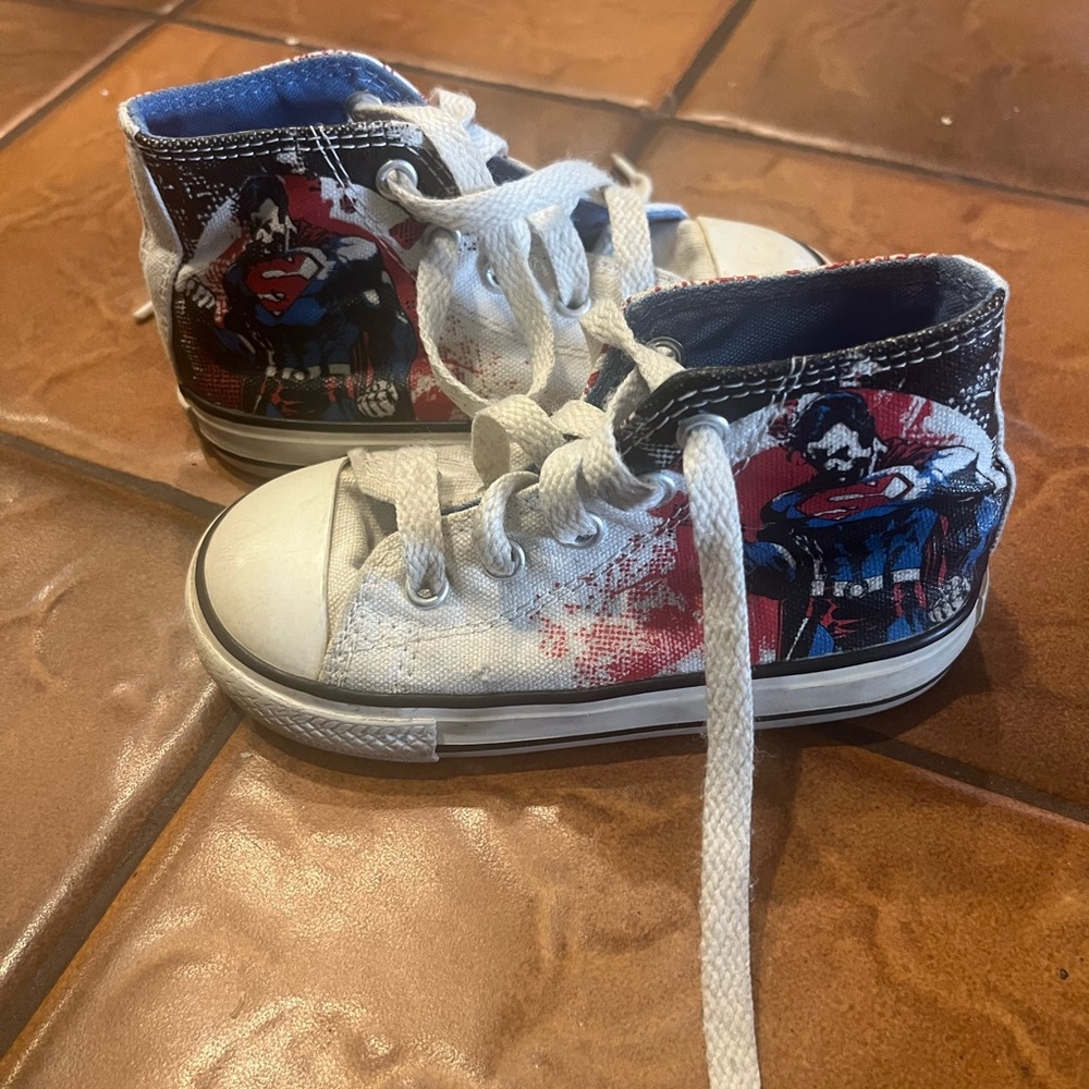 Superman high top converse